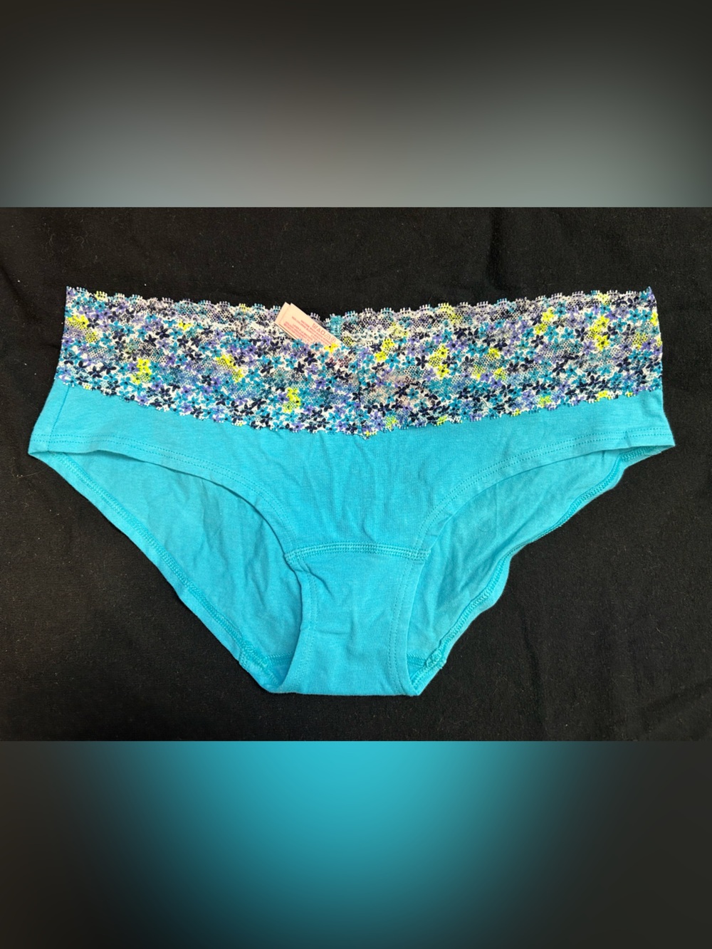 Victoria's Secret Low Rise Hip Hugger Brief with Multi-Color Lace Trim Sz Medium